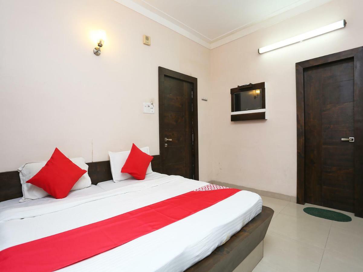 Oyo 29724 Hotel Kokila Resort Jabalpur Bagian luar foto